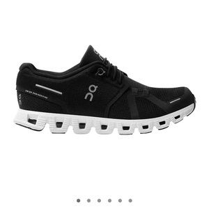 On Women's Cloud 5 Shoes Black White size women’s 8